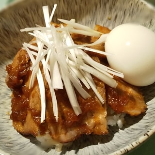 チャーシュー丼